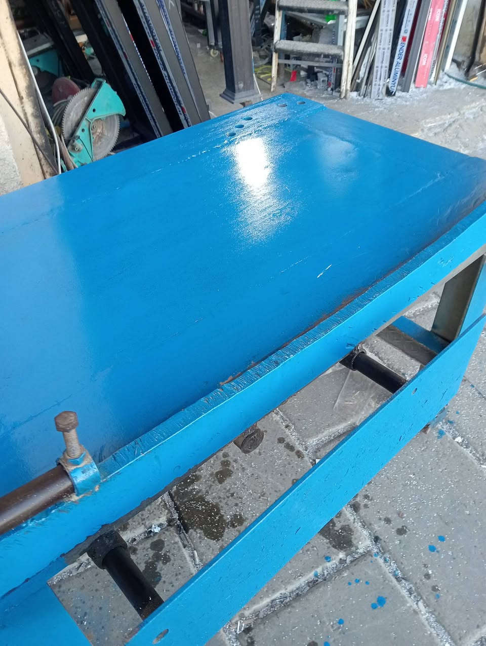 للبيع  بغداد سوق المنيوم ***********اخوان الرايدهنا   يخبرني واني بخدمتكم.
