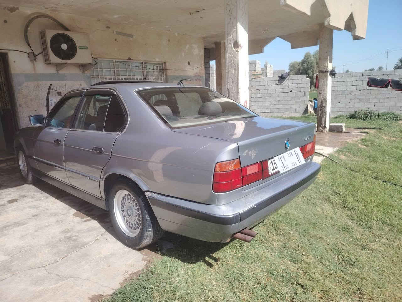 السلام عليكم لبيع بي ام ٥٢٠ موديل ٩٠
محرك ٢٥ مفتوح كير اوتو مبكانيك

سياره محركه كايم فاره يطقات 

كهربائيات كله شغاله

تبريد مايشتغل

غرفته نضافته ٧٠٪

كدام عينك صورها شراي  يجي يشوف بعينه مكاني بغداد ابو غريب  سعر ٣٠ وبيه مجال ***********
