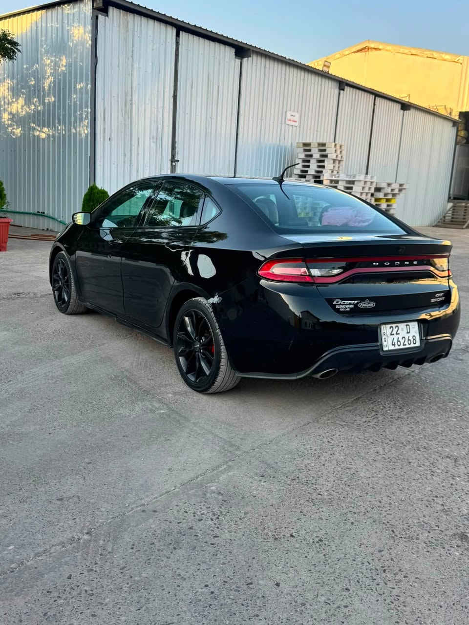 دوتش دارت الاعلى بفئتها رياضي
السياره بحاله ممتازه كير ومحرك بشرط
محرك 4 سلندر 2400cc اقتصادي
فرش جلد رياضي
كشنات كهربا
فتحة سقف
بصمه
كشنات تدفئه
تحكمات ستيرن
تشغيل عن بعد
تثبيت سرعه
الضرر : باب خلف السكن وشبر يم تانكي البانزين 
السعر 9000$
للتواصل وتفاصيل اكتر على رقم ***********
