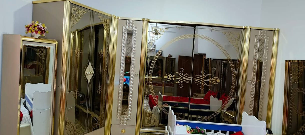 السلام عليكم
غرفة نوم تركي للبيع نضيفة
11 قطعة
السعرر 2 مليون وبيهاا مجاال
للاستفساار ***********
