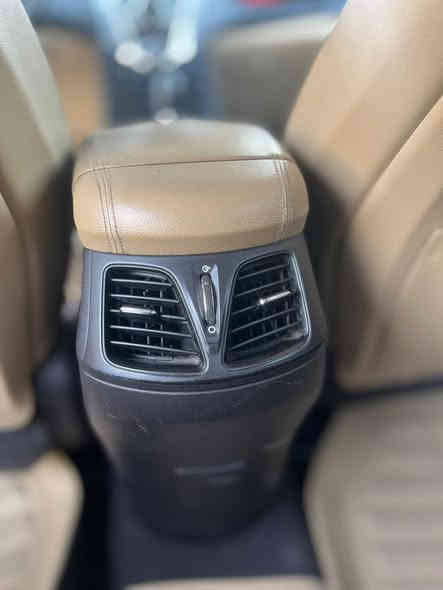 ازيرا 2014 خليجي 
محرك 3.0

صبغ جاملغ خلفي 

باقي السياره مكفوله 

كير محرك كفاله عامه 

تحكمات ستيرن 

تبريد بيانو 

قطعتين تبريد

برده خلفيه 

بردات ابواب 

مري كهرباء 

تدفئه كشنات 

اشاير بالمري 

السعر 135 وبيهة مجال للطيبين  

العنوان بغداد الامين 

الاتصال ***********
