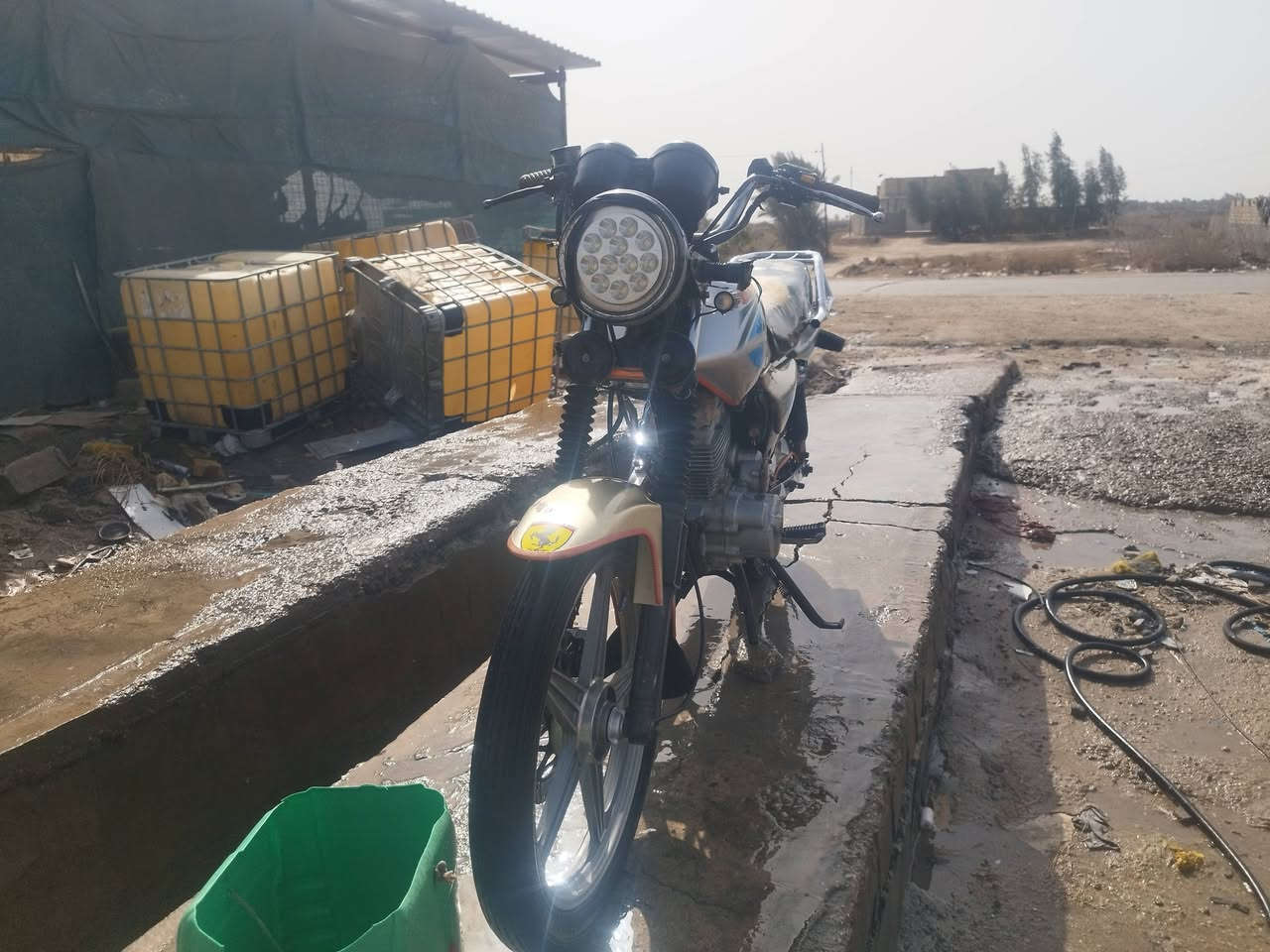 سلام عليكم راجه دايون عضم للبيع 
موديل 20درجه كهربائيته شغله ما عدا بس الشاير لاماميات 
كلك السعر 500وبيه مجال مكانه بابل القاسم سوق دوهان

***********
