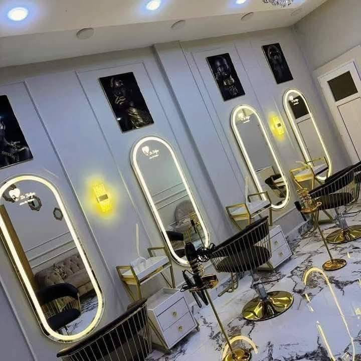 من المعمل إليكم مباشرة.. الجودة والتميز في عالم الحلاقة! 💈✂️
هل تبحث عن الفخامة والمتانة لصالونك؟ نحن نوفر لك أفضل أنواع كراسي الحلاقة المصنعة بأعلى معايير الجودة وبأسعار المعمل المنافسة.
✨ خدماتنا تشمل:
✅ تجهيز صالونات الحلاقة رجالي و نسائي أنواع كراسي الحلاقة (رجالي - نسائي).
✅ كراسي "كيفيت" (Comfort) المريحة.
✅ شازلونات غسيل شعر وتجميل.
✅ صيانة شاملة لجميع أنواع الكراسي القديمة والحديثة.
📍 الموقع: كربلاء المقدسة حي العامل. شارع المستوصف. 
🚛 الشحن: يتوفر شحن سريع ومضمون إلى كافة المحافظات .  
للتواصل والاستفسار:
📱 واتساب: ***********. ***********.   استاذ أركان الكربلائي.
