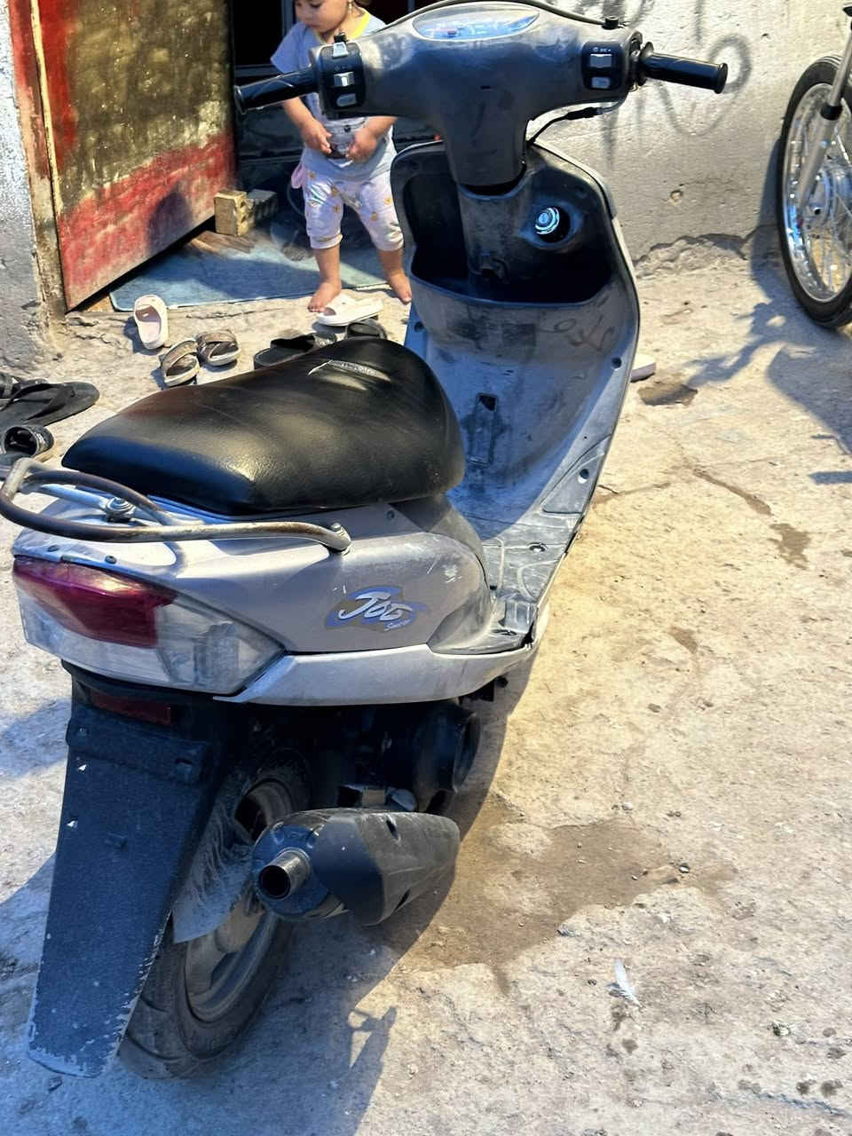 دراجه ماكس قجمه دراجه حاويه  ختم واحد كزوز اف ام مفتوحه مره واحده دراجه جاهزه بدون نقص   بوشه ٤٩ بلاد السعر650   بيها مجال مكان البصره قضاء القرنه شلهه بيت عكاب الخاص مفتوح***********
