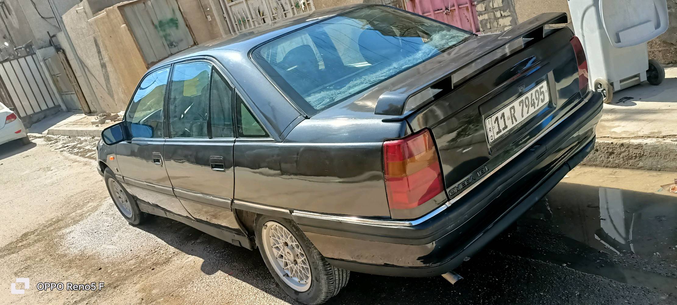 السلام عليكم اوبل اوميكا موديل 1992 كير عادي مكينه 2000 سنويه جديده الى نهايه 2029 رقم انكليزي مسطره رقم بغداد صاحبه يمي كير مكينه مكفوله مصبوغه جماليه لون رصاصي فيلي سنتر لك شغال جام كهرباء بطاين نضيفه دشبول نضيف السياره بيه ونه قليله بالاكسر صدر نص عمر ونقص بطانه تنته بس مكان بغداد العبيدي والمشتل السعر 40 وبيه مجال ***********