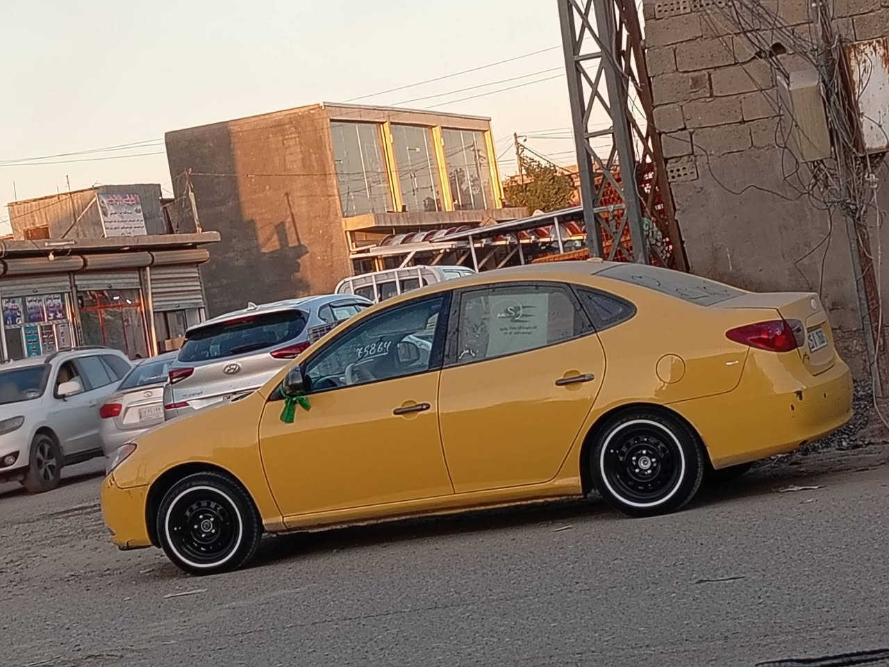 السلام عليكم سياره  النترا موديل 8 سياره جديده ونظيفه وارد امريكي ويل عادي تاير خط ابيض بيه ثلاثه قطع مبدله سياره حلوه ونضيفه مال جناي مكينه 2000 المكان بابل جبله استفسار عن الرقم ***********
