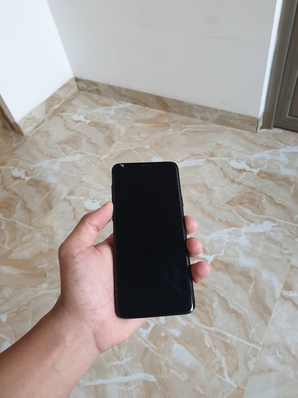 سامسونك s9 بلص للبيع او مراوس
ذاكره 256 دبل سيم كرت شغال كامل نضيف جلخ مابي

مبدل شاشه اصليه شركه + بطاريه اصليه

سعرو 200 للتواصل *********** او خاص
