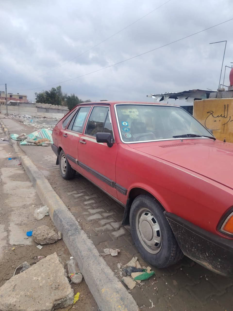 السلام وعليكم برازيلي موديل 86سياره جديده وضع شركه لا صبغ لا حادث سياره جديده رقم دولي بغداد مشروع وطني بسمي مكاني بغداد الحسينيه ومحتاج وريد أبيعها السعر 45وبيها مجال *********** محتاج الفلوس يعني مرواس مارواوس
