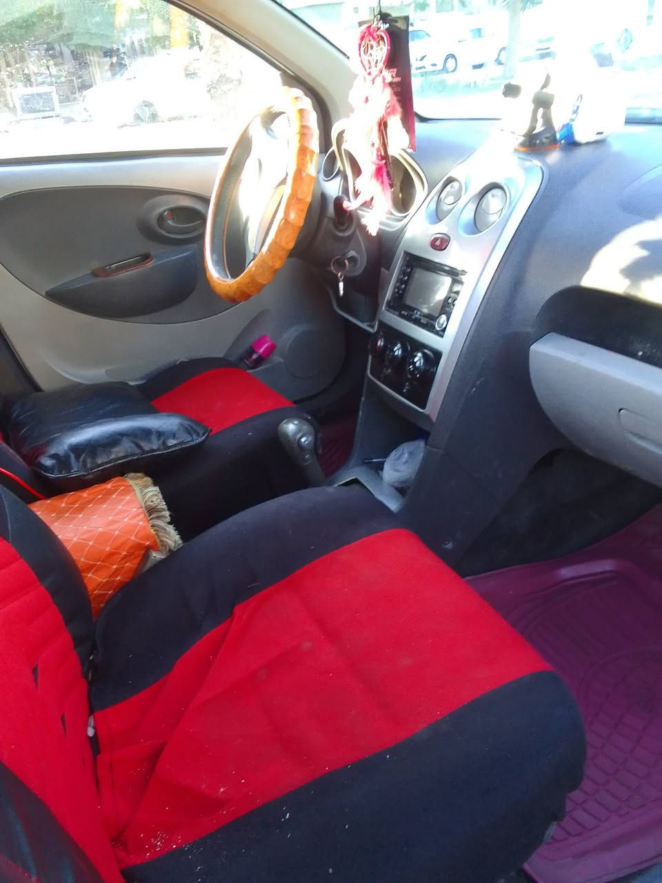 السلام عليكم سيارة للبيع
لون سلفر نوع شيري محور كورلا موديل 2013
تبريد شغال 
#بسمي 
رقم ديالى سنوية 
جديدة لغاية  2030
السعر 45 
مكاني ديالى شهربان 
***********
