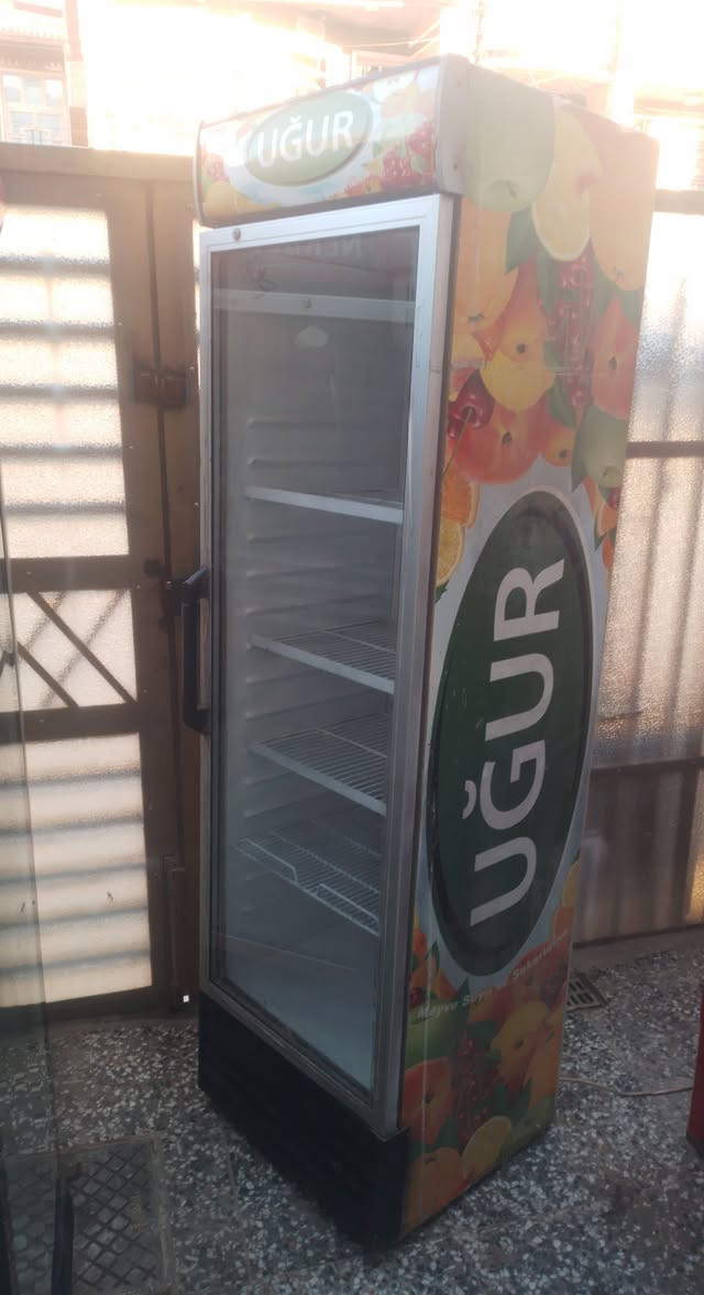 عارضة عمودية...
شغالة عل الفحص...شرط تبريدها فووول 
ب ١٥٠  الف
بغداد الشعب ***********
الشراي يتصل واتساب او رصيد
