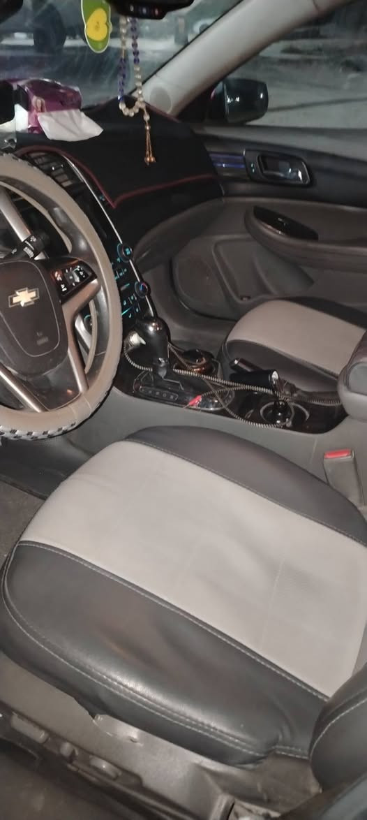 السلام عليكم ورحمه الله وبركاته
ماليبو 
2014
وارد امريكي محرك 2500
مواصفاته معروفه
گير محرك مكفولات 
الضرر ثلاث قطع 
رقم بغداد السياره جاهزه من كلشي 
السعر 95$ وبي مجال بسيط للشراي 
مكاني الفلوجه 
الخاص مفتوح
للاستفسار ***********
