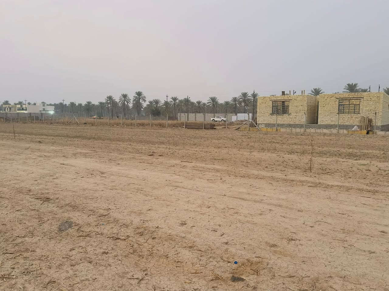 قطع اراضي للبيع 
الراشدية كاظم العلي 
 9 قطع متبقي
مساحة كل قطعة 500 م 
واجهه 20 م 
نزال 21 م
كهرباء ماء تبليط 
قطع معزولة 
*********** هـ
