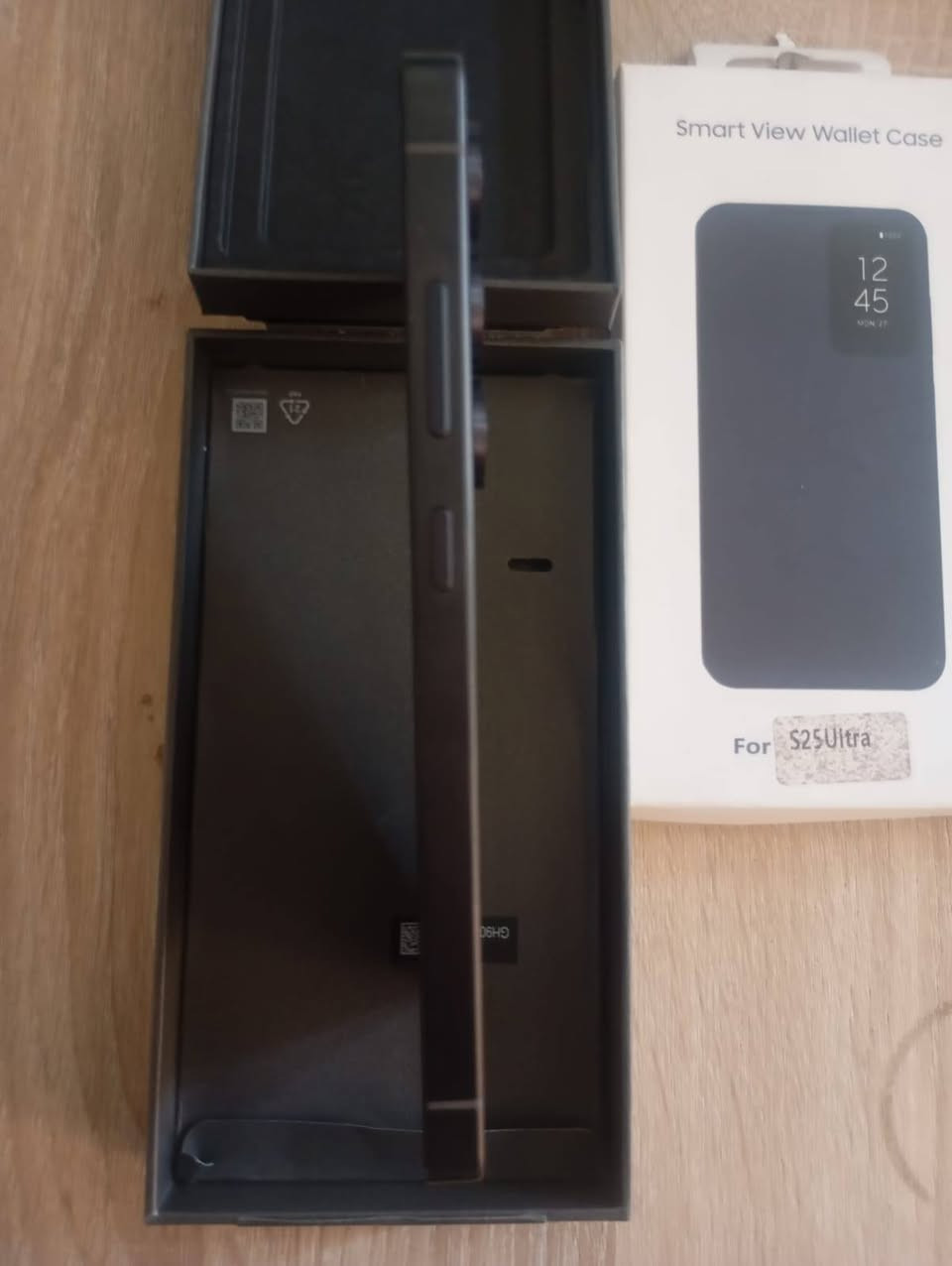 سامسونج s25 الترا 
ذاكرة 256GB 
اللون  الأسود المميز 
بعده داخل ضمان صارلي ٣ ايام من مشتري كسر كارتون كما موضح أمامك بالصورة 
العنوان بغداد 
 السعر قيم واخذ بما يرضي الله 
ملاحظة  ويا كيبل شحن فقط


**إذا كنت صاحب هذا الإعلان وتريد حذفه لأي سبب، رجاءا أرسل رسالة إلى الدعم الفني**