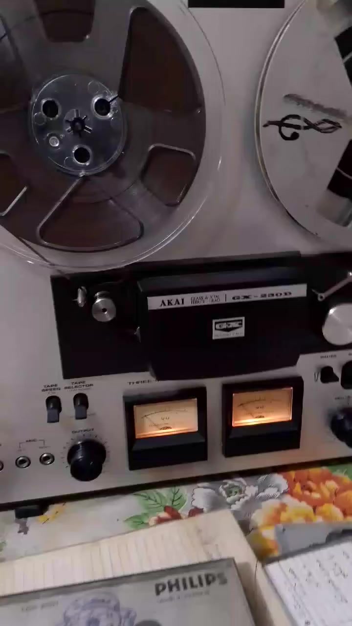 مسجل تيب اكاي ٢٣٠  GX قلاب٧ انج 
للاستفسار مراسلة الصفحة


**إذا كنت صاحب هذا الإعلان وتريد حذفه لأي سبب، رجاءا أرسل رسالة إلى الدعم الفني**