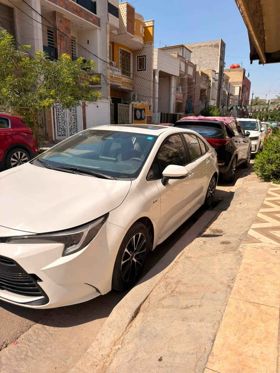 السلام عليكم للبيع كورلا موديل ٢٥ ماشية ٣٨ الف حقيقي بدون صبغ فقط بارد مكان واحد في الجنطة محدد باللون الاحمر ورصعة صغيرة محددة ايضاً داخل مخمل فتحة بصمة رادار وباقي المواصفات المعروفة السعر ١٤٨$ سعر مناسب مال واحد يريد يبيع مكاني بغداد ***********
