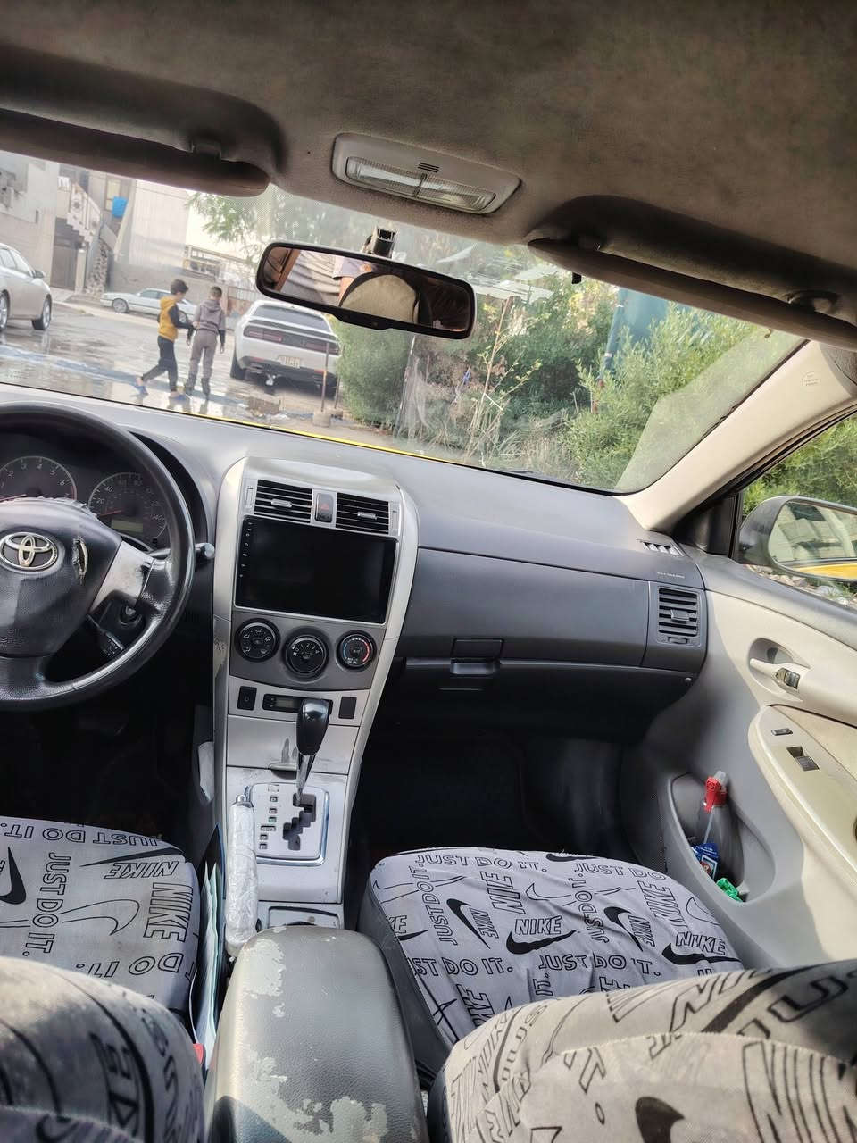 للبيع فقط
كورلا 10 كندي رقم نجف &بأسمي. 
ضرر ٣ قطع اماميه تبديل وتعديل فقط بروس الشواصي. 
كير محرك تبريد تدفئه شرط.
حداديه امامي وخلفي جديد.
تايرات جدد. 
باتري جديد. 
ماطور ستيرن ومشط جدد. 
دهن كير وفلتر جديد. 
سياره جاهزه إن شاء الله للشغل.
السعر 110 وبيها مجال.
عنوان كركوك.
رقم الهاتف.. ***********
