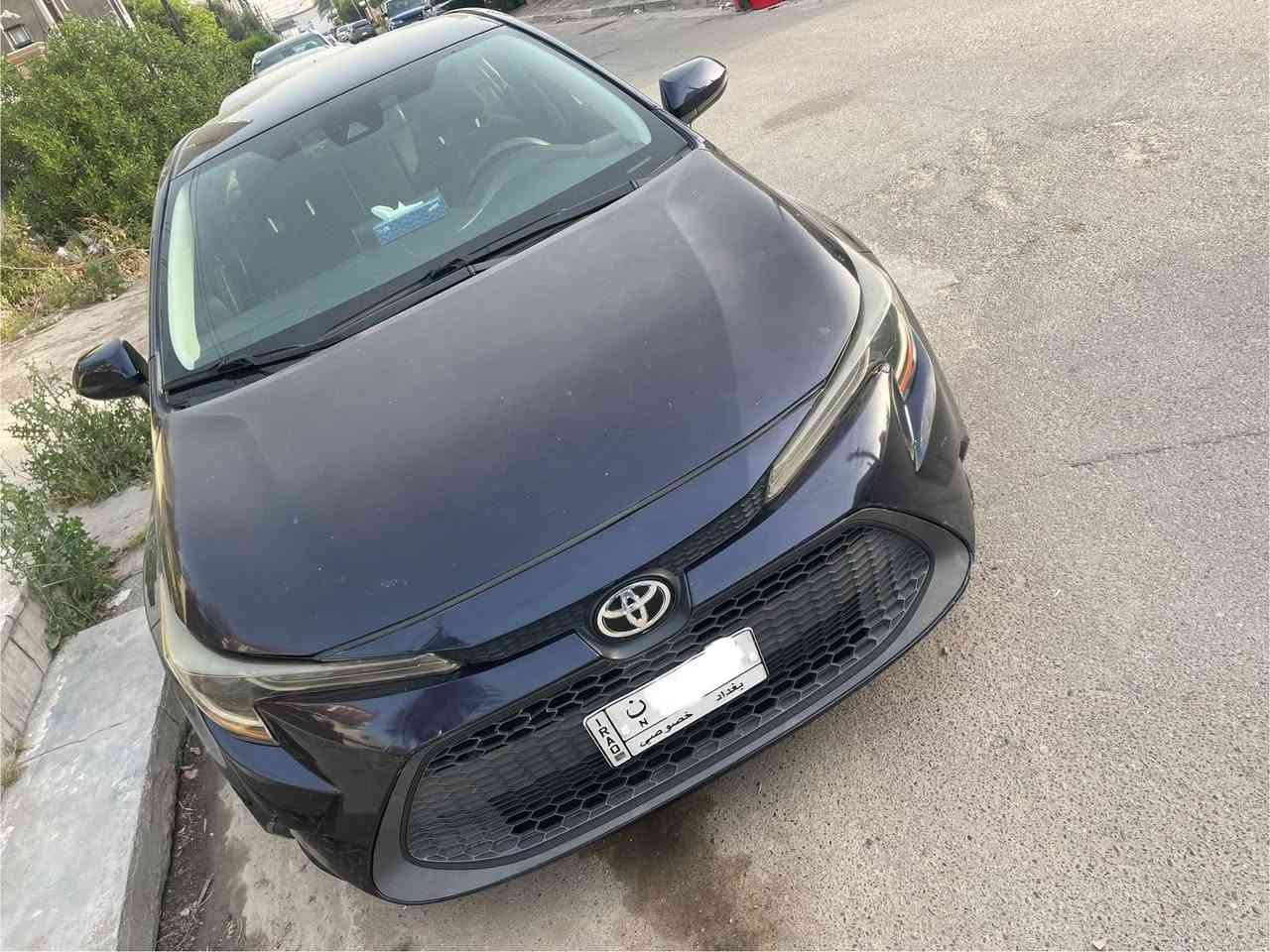 السلام عليكم
كورلا ٢٠٢٠ LE وارد امريكي للبيع اللون نيلي 
سيارة جاهزة من كلشي حادثها فقط البنيد مبدل ومصبوغ رقم بغداد بأسمي ماشية ٥٠ الف ميل للاستفسار *********** السعر ١٥٠ ورقة
