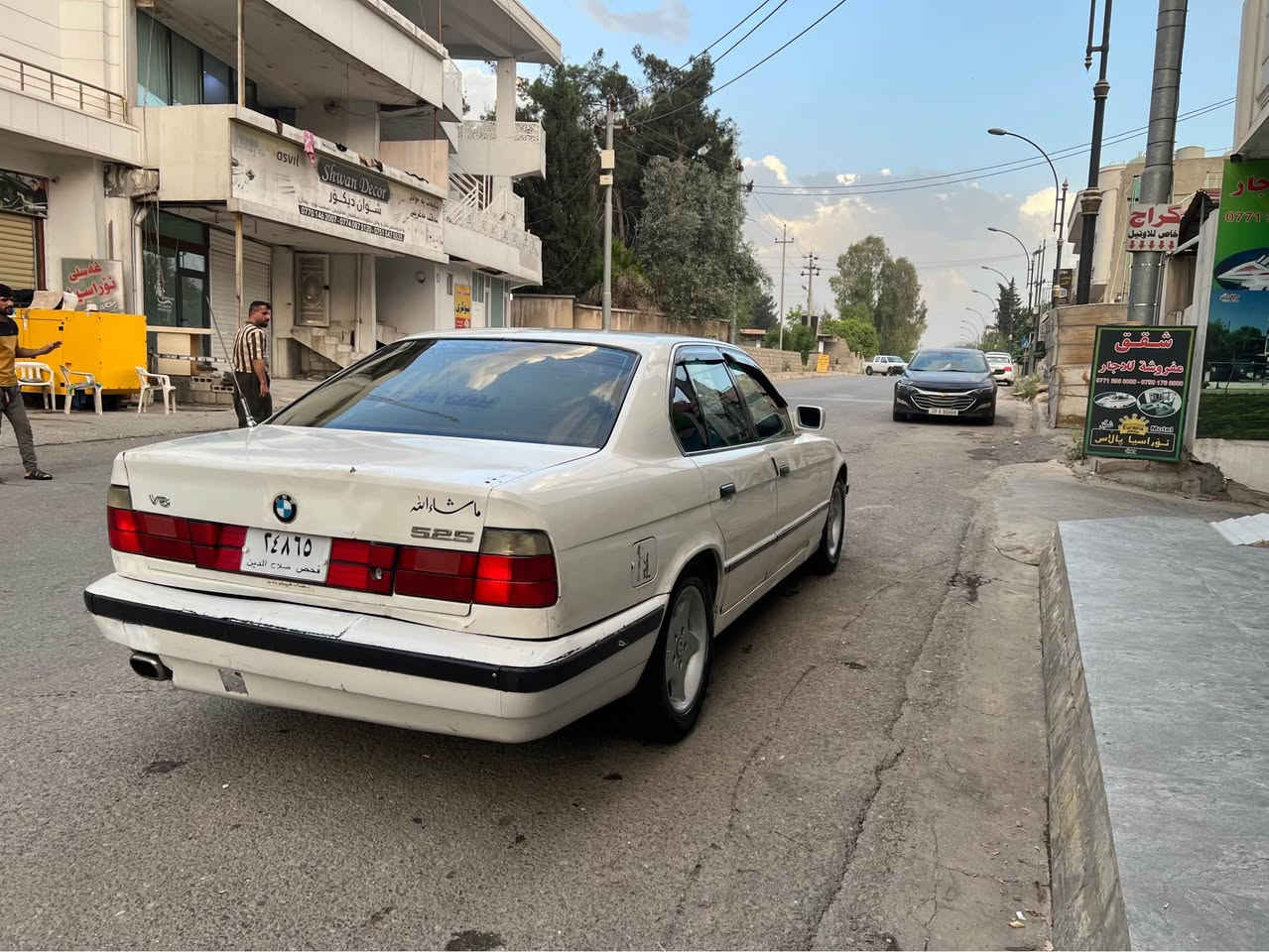 بیئێم ٥٢٠ تەحویل ئەسلی  گێر ئادی  سەقف سلاید هیج دوکەلو بوخاری نیە تایەی تازە یە  تە. قەو رەقەی هیچ نیە سە یارە کە هیج دەئمێکی بێوە نیە  هەتا بڵێی توندو تۆلە  دوجامی بێشە وەی کارەباییە لایت ئەلقە و زینۆنە بیلاد بەردەیە
*********** دخان, السليمانية
