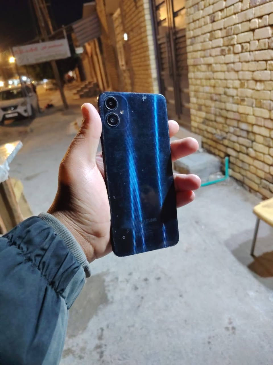 جهاز سامسونج للبيع جهاز نضيف ذاكره 128 سعره 100 مكان ناصرية مركز اتصال على الرقم التالي ***********
