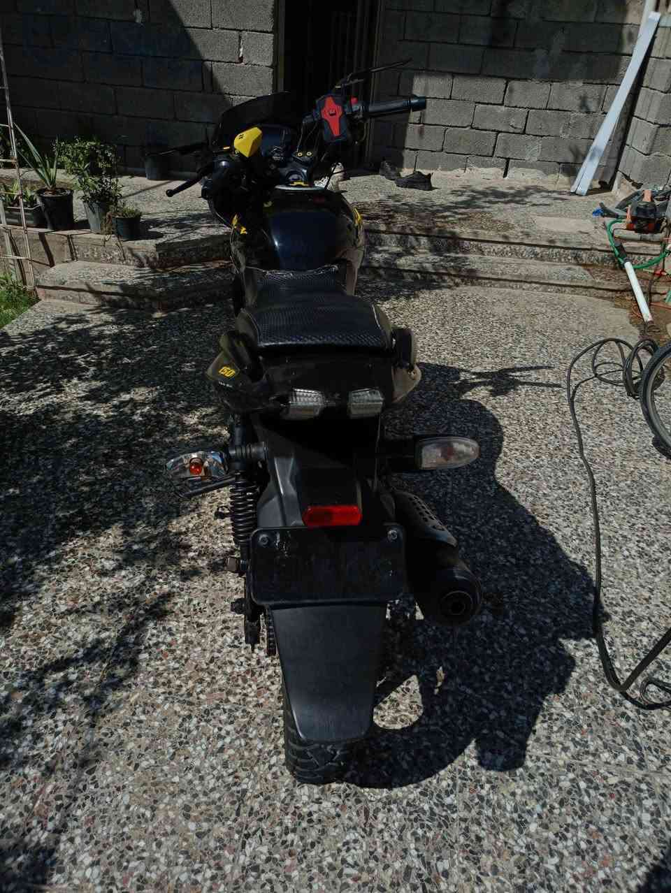 بسبب الوعود الكاذبه اعيد النشر عيب تره ... مستعجل ع البيع ضروف خاصه 
🔥 للبيع دراجة Bajaj Pulsar 150cc موديل 2023
📌 سعة المحرك: 150cc

📌 اللون: أسود

📌 الأوراق: بدون سبب تلف 

💰 السعر المطلوب: 950 وبي مجال 

💰 السعر قابل للتفاوض للجادين فقط

📍 الموقع: بغداد الشعب

📞 التواصل: اتصل ***********
