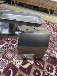 مكينة ثرم الماني صناعية حجم ٢٢ 07829224407 السعر 250000