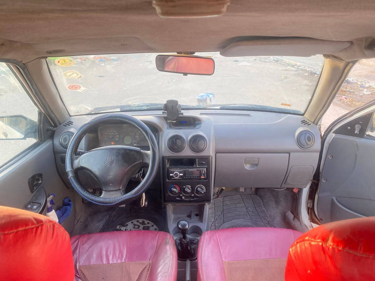 السلام عليكم سايبا 2015 كير ومحرك خير من الله السنويه ما منتهيه الكشره كدامكم سياره نضيفه وما ناقصه شي تأخذه كبل للشارع المكان البصره القبله.السعر ٣٢ وبيه مجال   ***********
