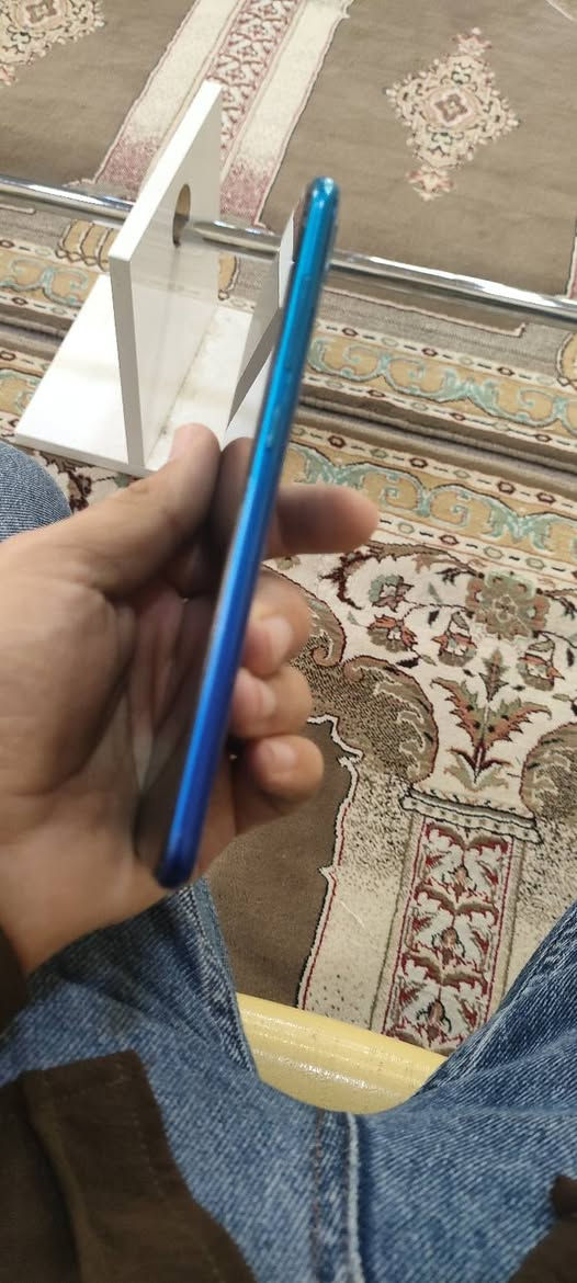 فرۆشتنی مۆبایلی Huawei Y7 📱
مۆبایلەکە لە دۆخێکی زۆر باشدایە و هیچ کێشەیەکی نییە، 

​تایبەتمەندییەکان:

​ڕام (RAM): 3 گێگابایت.

​بیرگە (Memory): 32 گێگابایت.

​سیم کارت: دوو سیم کارت + شوێنی میمۆری کاردی دەرەکی.

​پاتری: شەحنی زۆر باش دەگرێت و کوالێتی بەرزە.

​شوێن: سلێمانی.

نرخ: 65 هەزار دیناری عێراقی (کەمێک مەجالیشی تێدایە).

​بەو نرخە، مۆبایلەکە زۆر گونجاوە و بێ کێشەیە. بۆ داواکردن و کڕین تکایە نامە (مێسج) بنێرن. السليمانية, العراق


**إذا كنت صاحب هذا الإعلان وتريد حذفه لأي سبب، رجاءا أرسل رسالة إلى الدعم الفني**