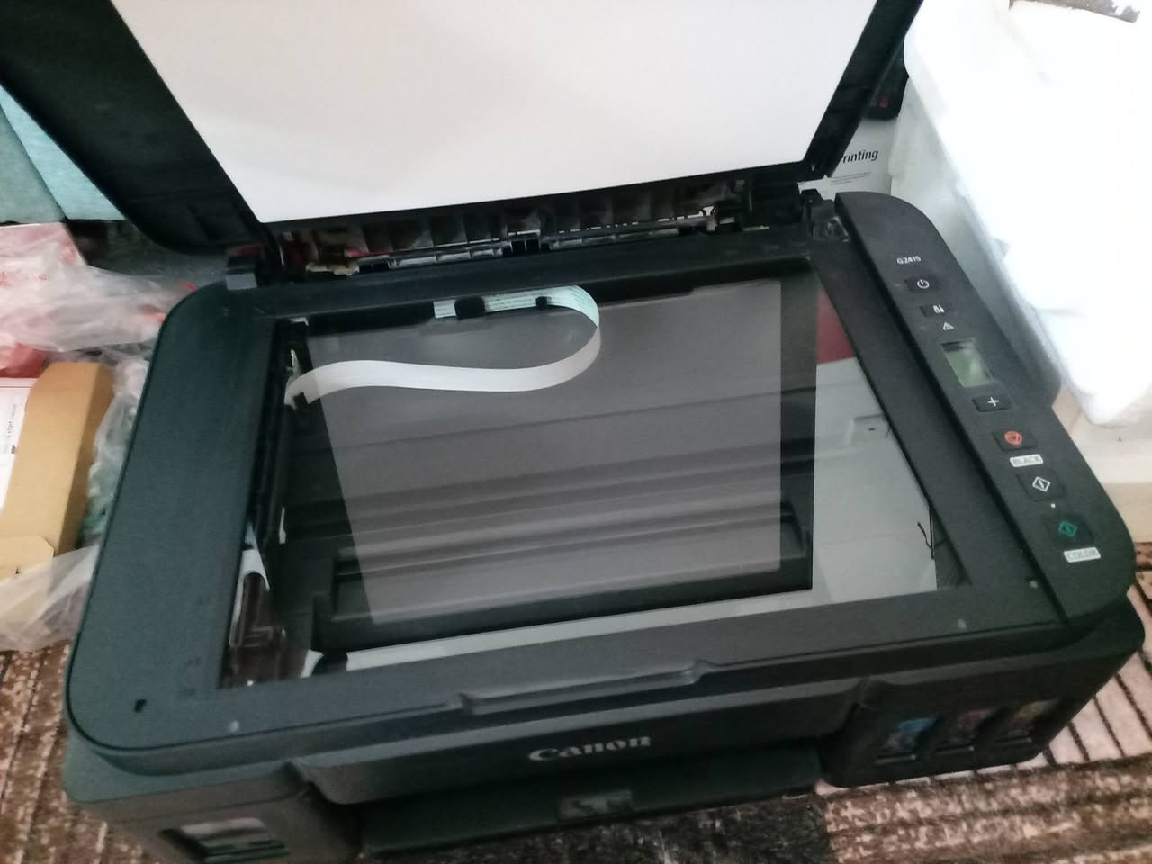 السلام عليكم طابعة كانون g2415 السعر 35 الف تحتاج كاترجات
الطابعة قبل لا تعطل كامت تطبع الوان باهتة ووراهة كامت ما تطبع وديتهة للمصلح فتحهة كال محتاجة كاترجات ورمز الخطا بالفيديو p10
هية وملحقاتهة والكارتونة ابيعهة على هل وضع عاطلة 
عنواني بغداد الشعلة الدوانم ***********
