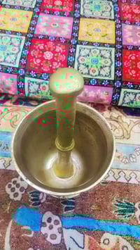 هاون • نحاس أصلي • رمادي