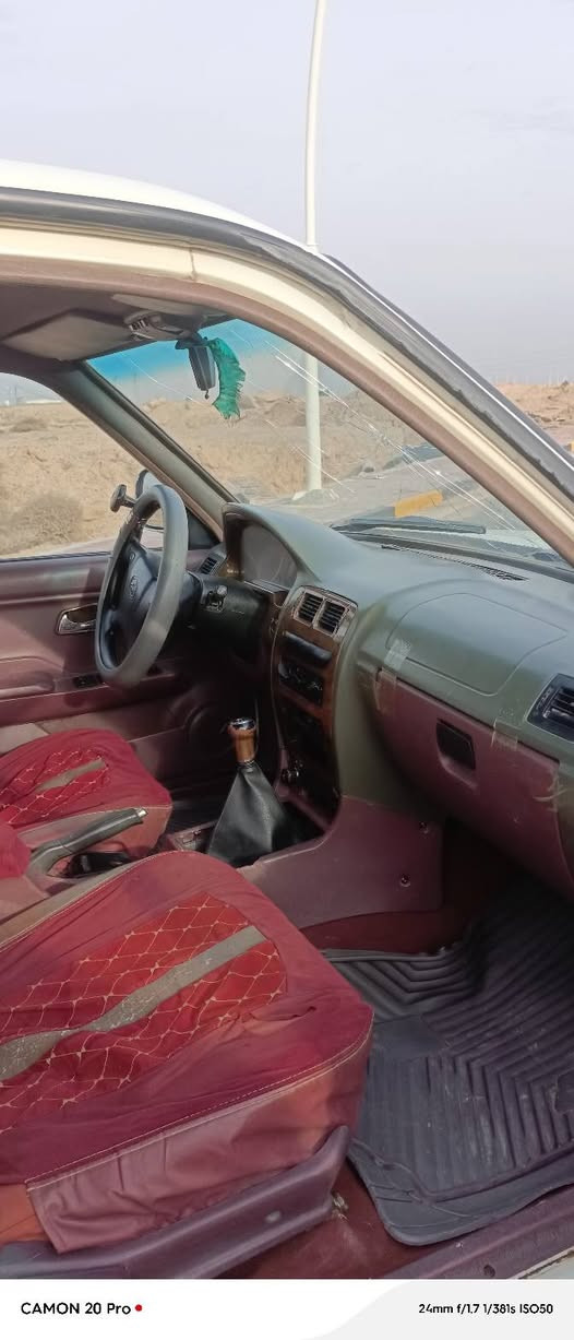 السلام عليكم سيار ه نضيفه مكفوله الرقم ***********
