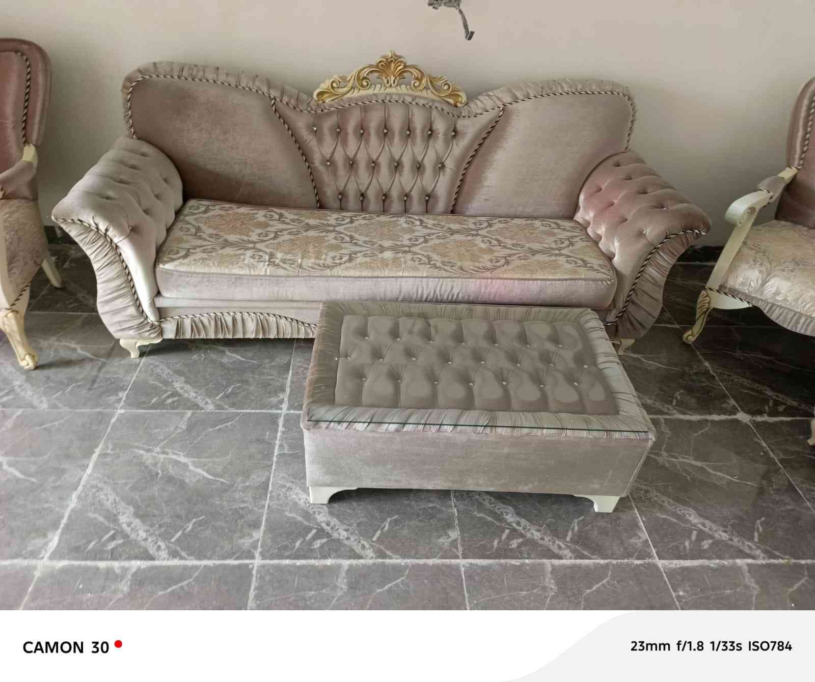 تخم قنفات رياسي تركي درج اوله كولش نضيف مابي عيب سعر ٧٠٠ الف منو شراي خابر رقم ***********
