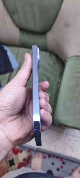 متاح 13 دبل سيم كارت نضيف جدان ذاكرة ٢٥٦ سعر 750 وبي مجال قليل مكاني كاظميه رقم هاتف ***********
