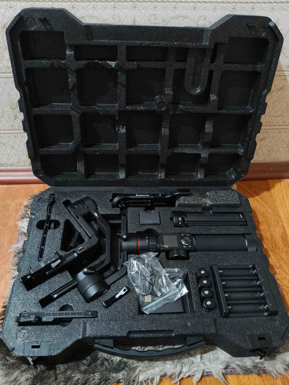 كيمبل احترافي للتصوير شاشة لمس فول مواصفات ماركة مان فروتو بعدها كبس لوك غير مستخدم السعر 300 ألف


**إذا كنت صاحب هذا الإعلان وتريد حذفه لأي سبب، رجاءا أرسل رسالة إلى الدعم الفني**