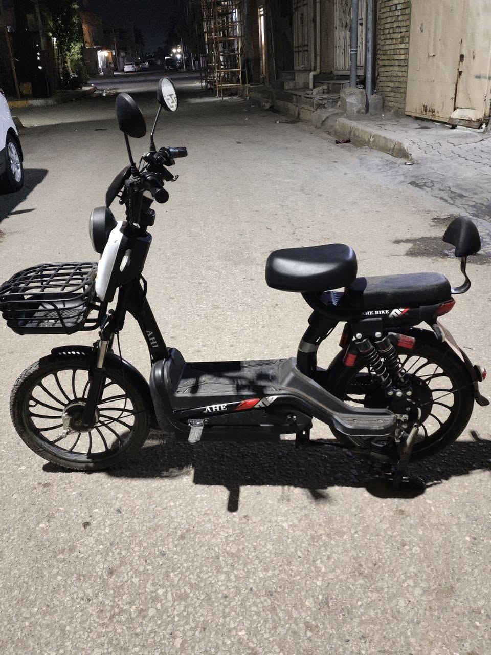 باسيكل شحن جديد تخلص من البانزين والعطل سعر 400 الف
ملاحظة ماخذينه 550 الف وسبب البيع احتاجيت واريد ابيعه وبالعافية على اللي ياخذه

رقم الهاتف ***********
