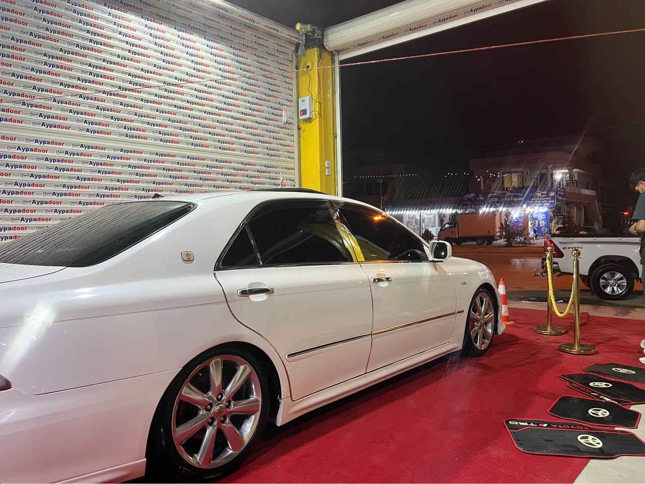 بە ناوی خوای گەورە 
شاهینە بۆ فرۆشتن 
١٨٤ موس بێ دوکەڵ
قەپات مواسەفات 
٣ دوگمە 
کوشن جڵد کوشن هیتەر 
سڵایت 
فۆرمیگا سور  
تایە و ویلی دینگەی ئیستیل 
سوکان حەیزەران 
سەیارەکە کامل مەسرەفە نوقسانی نییە بێ چاڵ و شوختە زۆر زۆر جوانە ماڵی دۆستە تەقە و ڕەقەی نییە ٤ دەبڵی ڕۆیاڵی لەسەرە تەبرید سارد و گەرم مەزبووت برێکی مەزبووت داشبڵی زۆر جوانە و کامل کارەبای و گیانی بە شەرت….بۆیاخیش٤ پارچەی ئەوروپای هەیە بێ دەعم لێدراو کەڤەر گۆڕاو ڕەقەم شانسی بە شەرت…..
گۆڕینەوەش دەکەم لەسەر دڵگرتن 
نرخی : ٨٠$وەرەقە و مەجال
شوێن : عەربەت 
ڕەحمەتت لێبێت موشتەری نیت سەری خۆت و منیش مەیەشێنە سەیارە بە نامە و تەلەفۆن ناکڕدرێ موشتەریت وەرە سەیریکە
***********
*********** السليمانية, العراق
