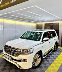 لاندكروز VXS • ٢٠١٦ • فول مواصفات