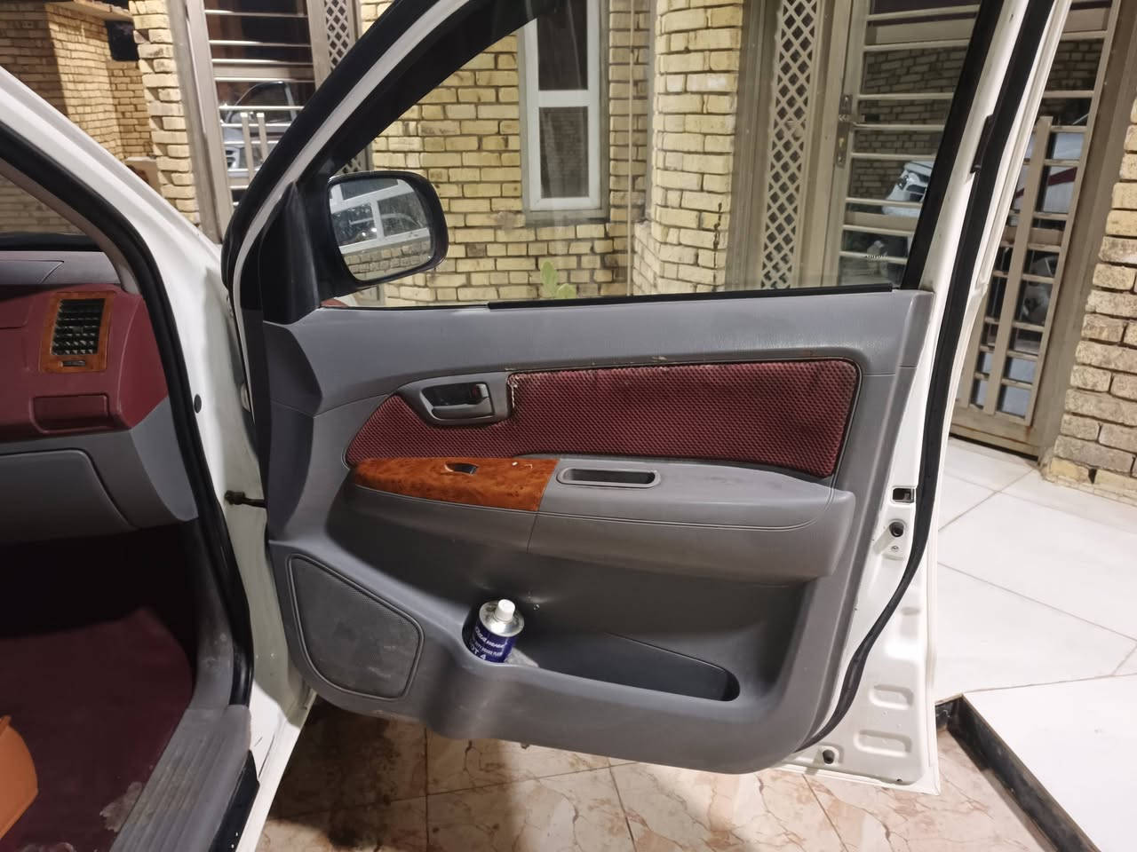 يا الله بسم الله الرحمن الرحيم
بيكم فلاونزه ٢٠٠٦
كفاله عامه 
مكينه  بلاديه 
لون ابيض 
خطه بلاديه سيف العرب 
رقم سماوه مشروع وطني مداور ثاني يوم 
سياره كامله للخير مانقصه برغي 
للتصال : ***********
 السعر :١٤٠ وبيه مجال لشراي
