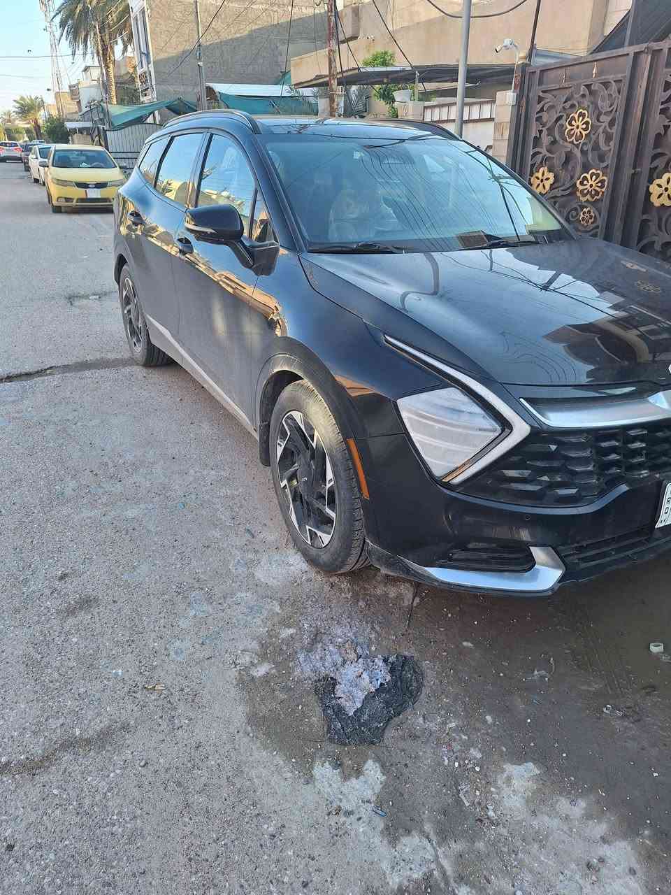 السلام وعليكم كيا سبورتج وارد امريكي موديل 2023  للبيع مكاني بغداد الغزالية رقمها اربيل،،***********السعر 175وبيها مجال قليل
