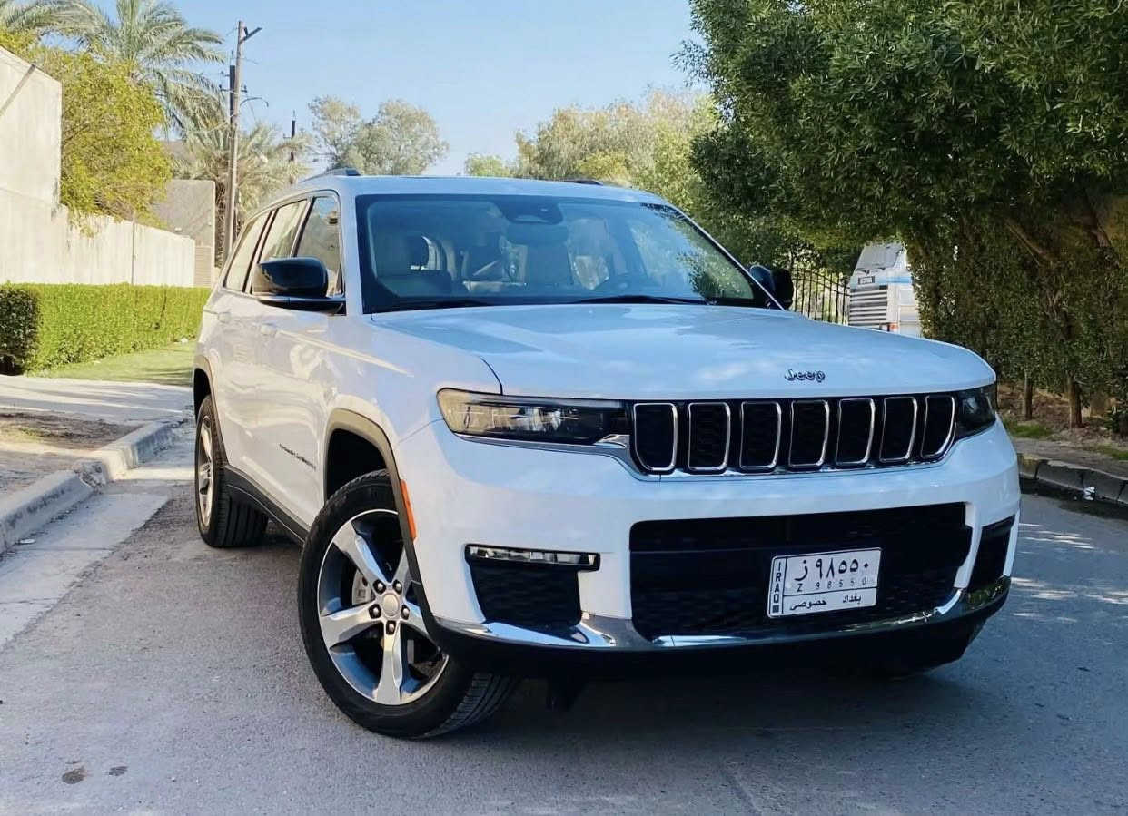 السلام عليكم جيب موديل 2021 خليجي شكل الجديد وكالة هارلم كفالة عامة على وضع الشركة ماشية 50 الف حقيقي فول مواصفات لمتد بلاص 
فتحة سقف بانورما 
تشغيل عن بعد 
بصمة ابواب وتشغيل 
صندوق كهرباء 
حساس امامي خلفي 
رادار امامي 
نقاط عمياء 
توقف ذاتي عند الرجوع
خمس انظمة قيادة 
كاميرات داخلية محيطية
خزن ميموري 
مقاعد الامامية كهرباء 
سبعة راكب 
تبريد مركزي 
شاشة ابل كار بلي 
تبريد شاشة 
مقاعد الامامية تدفئة تبريد
هند بريك بصمة 
كير ماوس 
شاشة دجيتال 
مكانها بغداد وسعرها 325$
للاتصال 
***********
