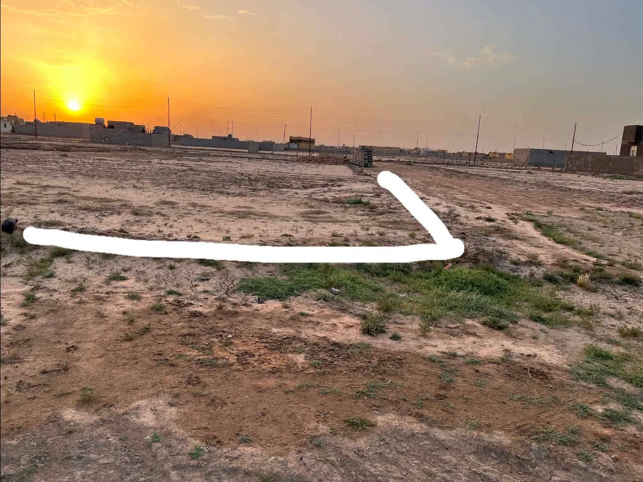 السلام عليكم
حي الجوادين  مقابل الاسكان الصناعي قطعة زراعي 200 متر ركن // وجه 20 ونزال10يعني تصلح تكون  قطعتين ام ال100م  قرب المستوصف ، خدمات بيها وسكن وبناء حديث محيط بها، واذا تريد 100 م هم ابيع   #للبيع_مستعجل
للأستفسار ***********

