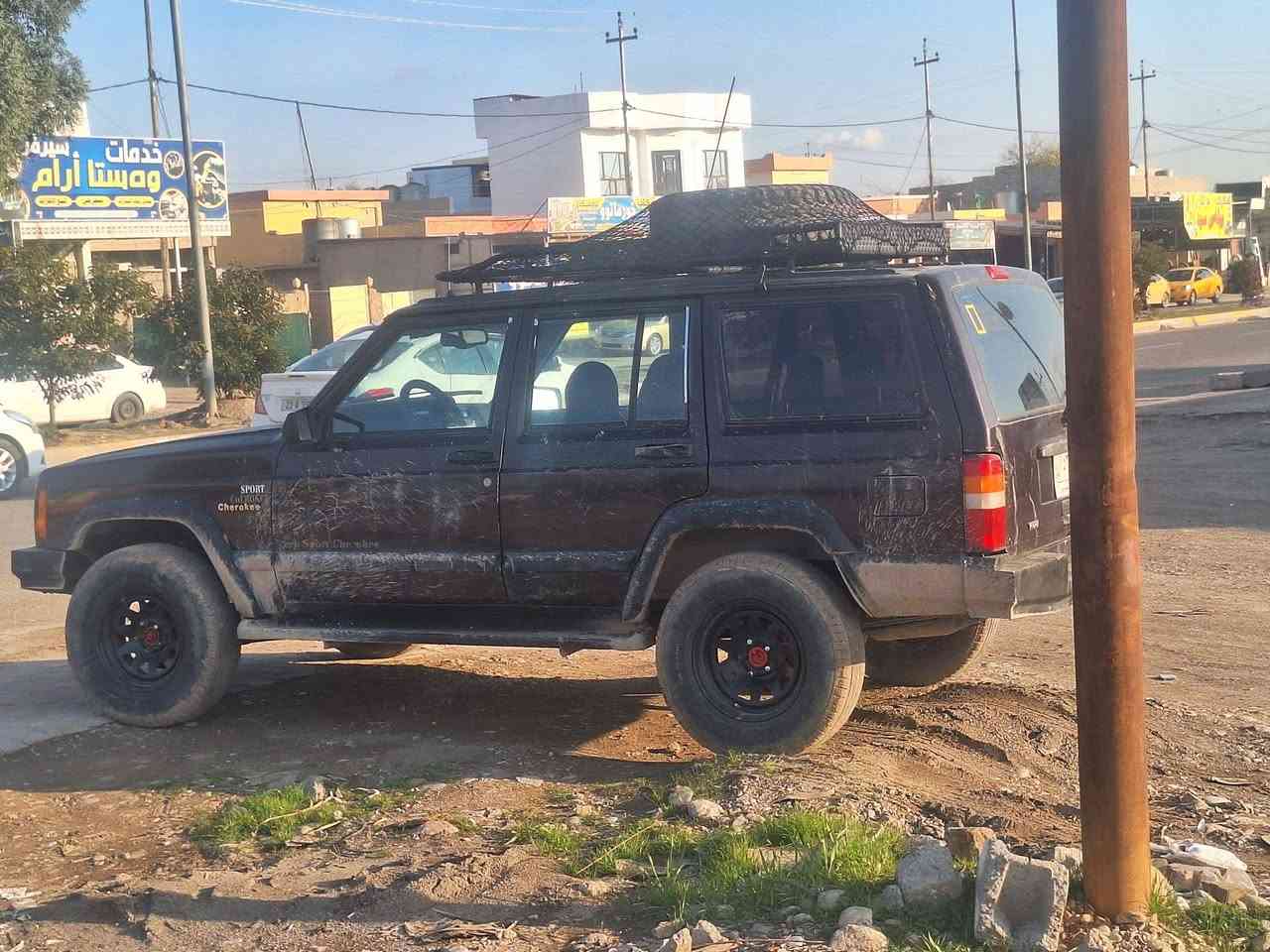 بيع سريع  ٤٩ وبيها مجال  
جيب موديل ١٩٩٠ بلادي من دعاميه لدعاميه  بدون ضرر بدون قطرة معجون  دمارات ع بلادي  تبريد تدفئه  مشروع وطني السيارة بحالة جيدة جدا  بشرط التحويل 
محرك عدل ٦ سلندر بلادي   فورويل شغال  ضفيرة جديدة مكاني كركوك بيع فقط نقدا  السعر ٤٩  وبي مجال 
***********
