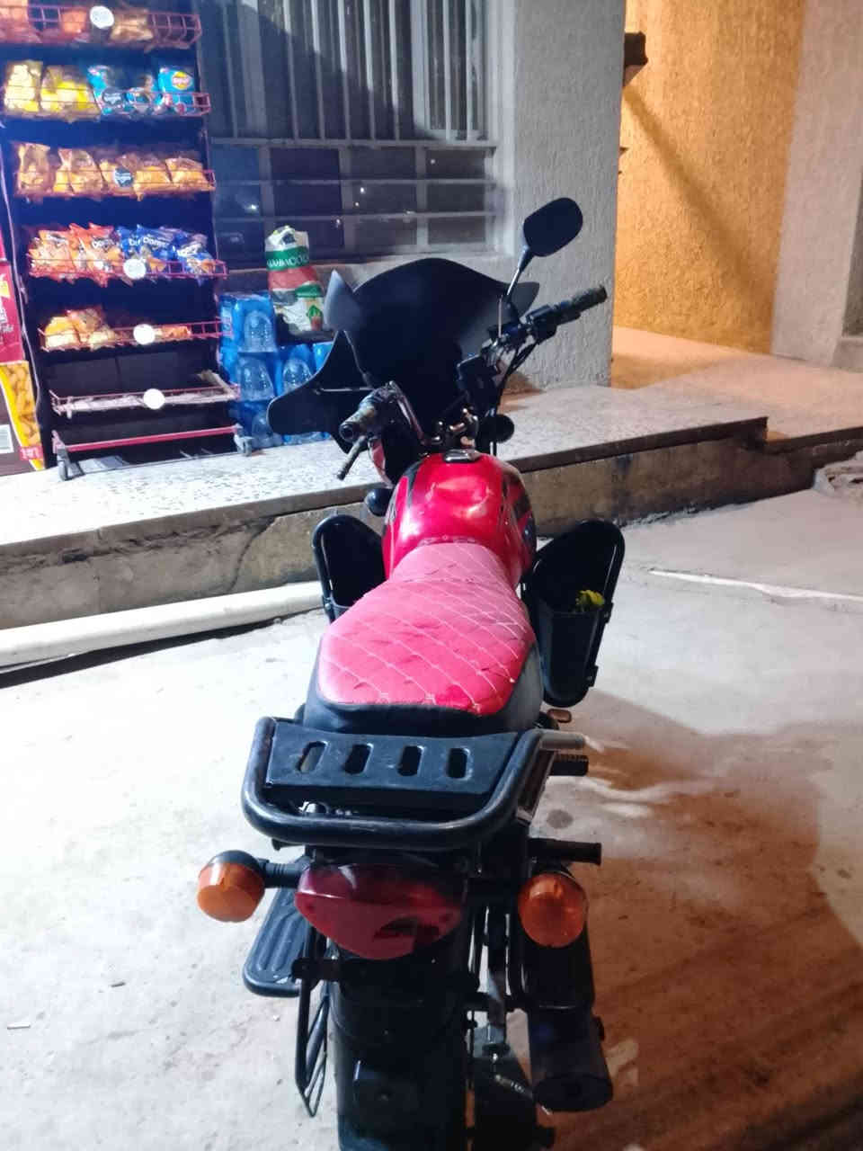 دراجة بوكسر مديل 22 نازله 23 كفاله عامه دراجة مانقصه شي وارقه كاملة صوليات ستخدام شخصي  مكاني بلديات *********** سعر 1300 بيه مجال
