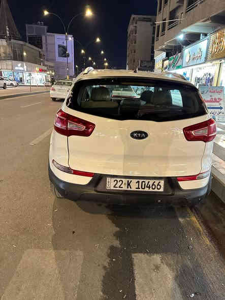 السلام عليكم 
سبورتج 2011 خليجي 
السياره مصبوغه عام حادثها باب وجاملغ ونص قبق الجنطه مبدله باب ومعمرات جاملغه والجنطه نصبغت عام بسبب الجراد الون سياره مكفولة مكينه وكير تبريد تدفئه حدادية ٧٥٪؜ تخم تاير جديد كهربائيات مكفولة مكينه (2000) دوش سنويه بسمي تحويل كبل سياره اربيل 
نص فول مري شفط سويج تحكم استيرن شاشه كامره خلفية سعر 120$ وبيها مجال بسيط عنوان بغداد 
***********
