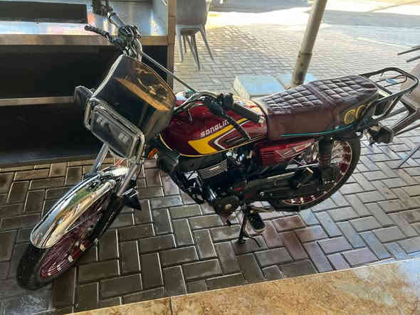 سلام وعليكم ايراني موديل 26 ضاغطه 5 كير بعدها زيرو ممشايه استخدام شخصي مكينه خرسه تجي وتشوف بعينك مامشتغله دلفري رايده بمليون وبيها مجال جيب فيتر وتعال مكاني بغداد الاعظميه سبع ابكار
***********
