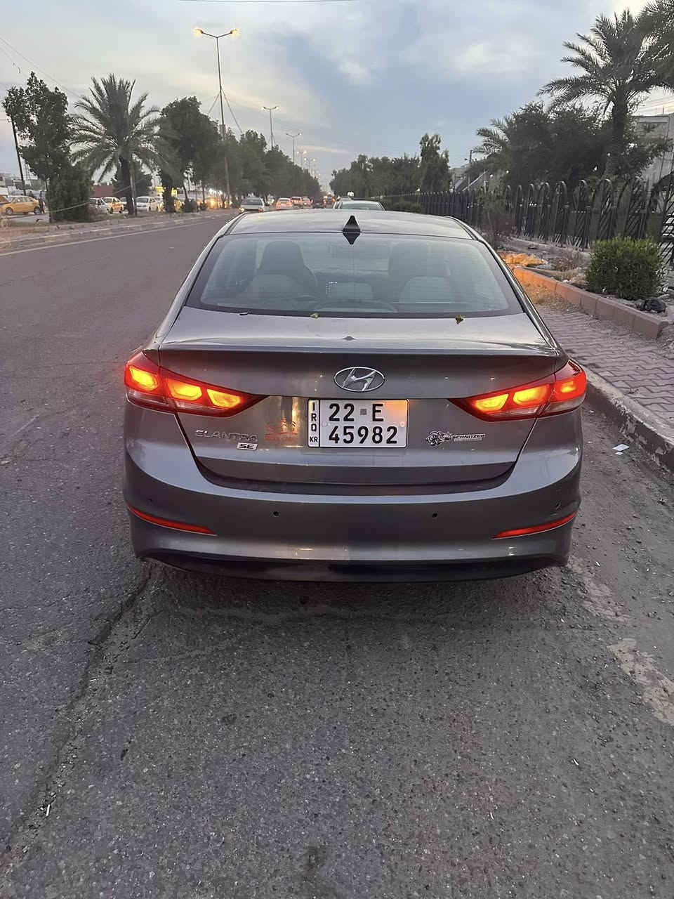 السلام عليكم عندي النترا موديل 2017 امريكي بيها 4 قطع صبغ بدون دواخل حجم المكينه 2000 دوش السياره رقم اربيل هزه ورقم وسنويه كله جديد بأسمي السياره خير من الله جاهزه مناقصها شي السعر 103 مكان السياره بغداد شهداء البياع رقم الهاتف ***********

