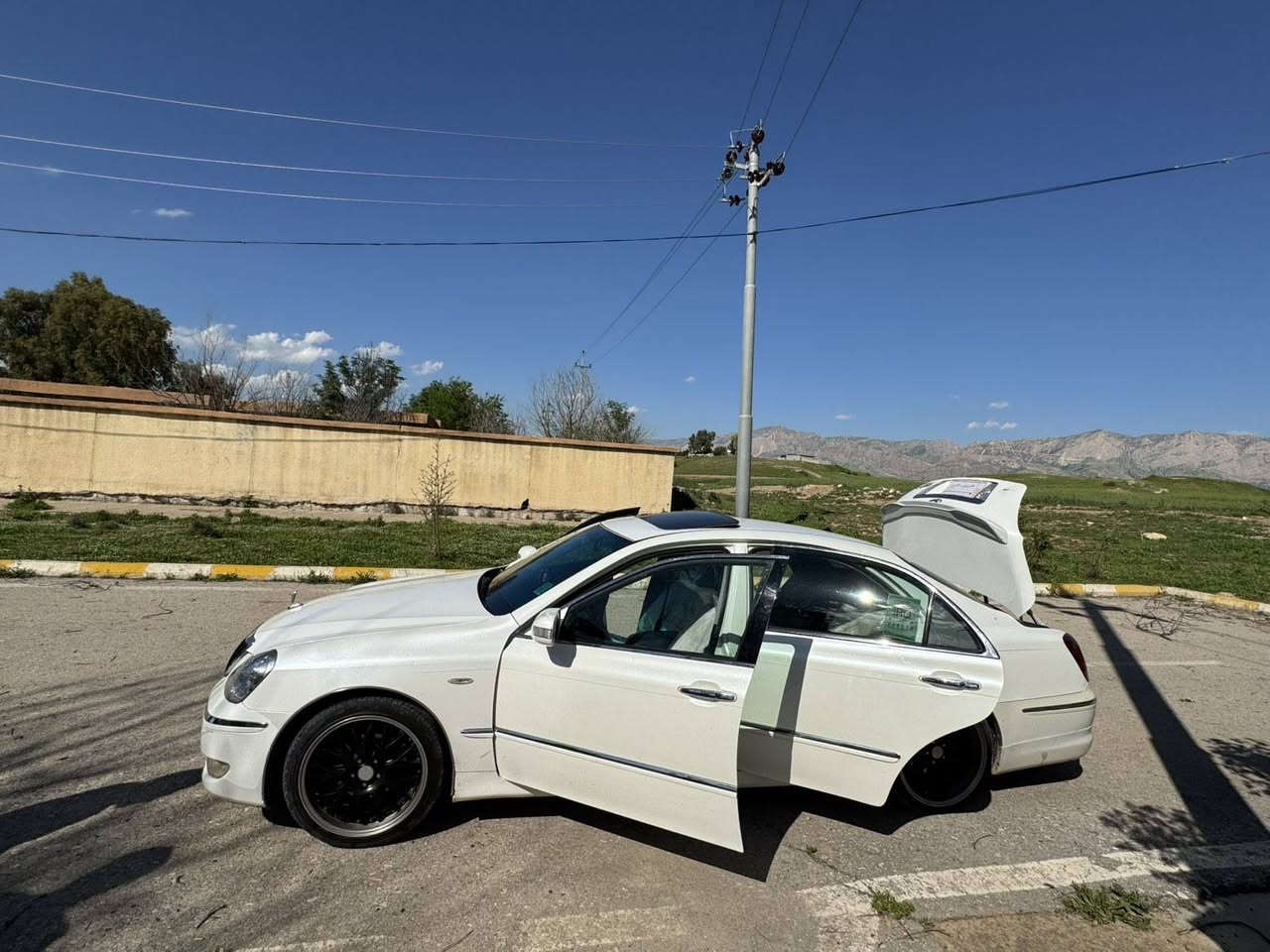 سڵاوی خوا لەهه مولایەک ماجێستا 2007 فول فول مواسەفات دروس نەبوە تیایا نەبێ سەیارەکە تاقانەیە لەجوانیا موسە دورگای بۆیاخە دانەیەکیان ئەوروپا دانەیەکیان ئێراق  ناوڕەش جڵد هیتەر هه رجوار کوشن کارەباو هیتەر سەلاجە سێ پەردە حاسەو ڕادارو کامێرا سڵاید ئاویەنە ئیشارەت هایدرۆلیکی یەک حەفتەیە گۆڕاوە ڕۆنی گۆڕاوە جوارویلو تایەی لۆکی لەسەرە بۆنرخ تەلەفون بکە ***********
