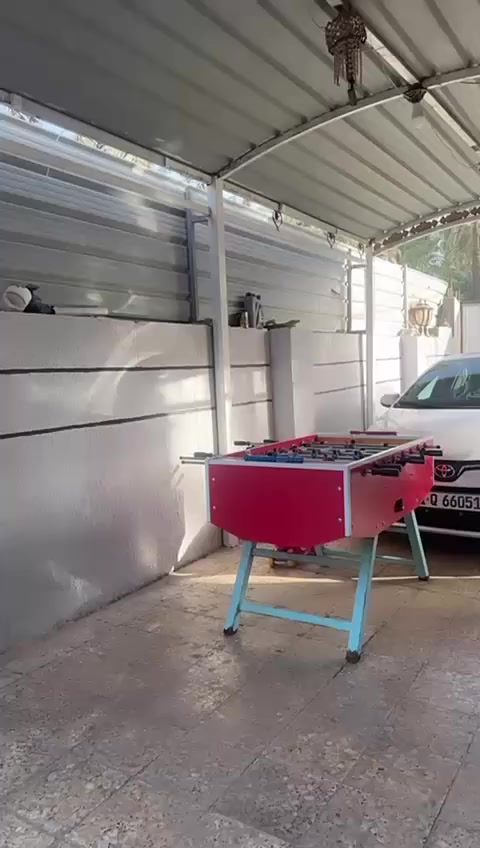 السلام عليكم
للبيع 🌹 
ارض ملك صرف المساحة 1800 متر مشيد عليها دار طابقين في شاطئ التاجي خلف معسكر التاجي الدار تحتوي على اربع غرف نوم استقبال ضيوف مطبخ حار بارد حولي صحيات خارجية داخليه مع حوض سباحة مع حديقة اماميه وحديقة خلفية وسقيفه مشاوي خارجي وكذلك تحتوي على اشجار النخيل البرحي كامل الخدمات ماء كهرباء تبليط تفاصيل اكثر الاتصال على الرقم 
***********
*********** أبو وسام
