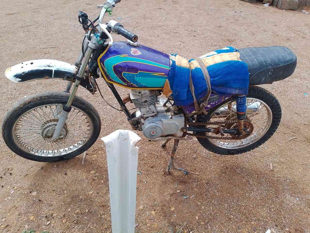 السلام عليكم دراجه للبيع اوراق السعر 150وبيهاا مجال ***********
