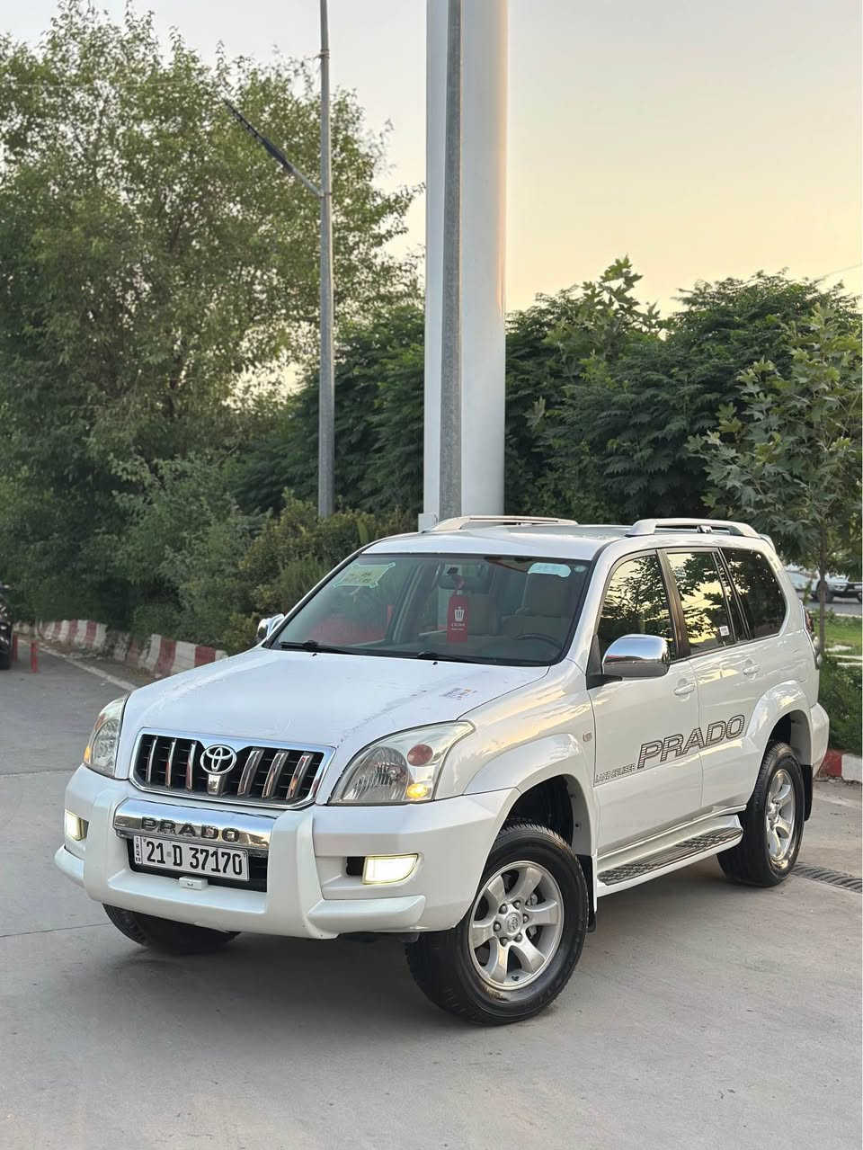 TOYOTA. PRADO. V4. 🦅⛓️
TOYOTA PRADO 20***********58
***********
‎ده بل اكسلا. 
فۆرمیکا
چوار جام ئۆتۆ. 
گیر تۆماتیک. 
٧ ریز کوشن. 
بێ بویاخ. پۆستالە کانیش بۆیاخ نیە. 
بی ساردە. 
توندو تۆ لە
تای لۆکی لە ژێرە.
بی مە سروفە مالی دوست
گیرو مە کینە نە کراوەتەوە بە شەرت 
تەبرید ساردو گەرم بەشەرت. رانية, السليمانية
