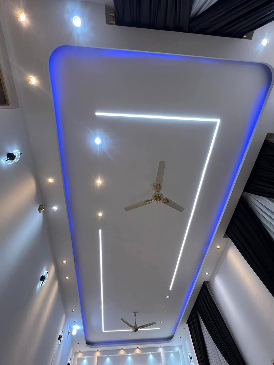 مستمرين في تقديم الافضل 2026 اسعار نار .. اختار الموديل واللون وعلينا التنفيذ
سقف ثانوي 10 الف دينار 
جدار 10 الف دينار وجدار وسقف اكيد اكو تخفيض 
جبسن بورد 30 الف مع تصليح وصبغ 
بديل رخام 25 الف الفلات 
اضلع البلازما حسب قياس وتصميم 
الاسعار ال20 متر فما فوق.... اقل قطعي 
مستعدين للعمل في المباني والدوائر حكوميه وبسعر تخفيض
 قواطع جبسن بورد وقواطع بديل خشب 
***********  واتس اب + اتصال.
